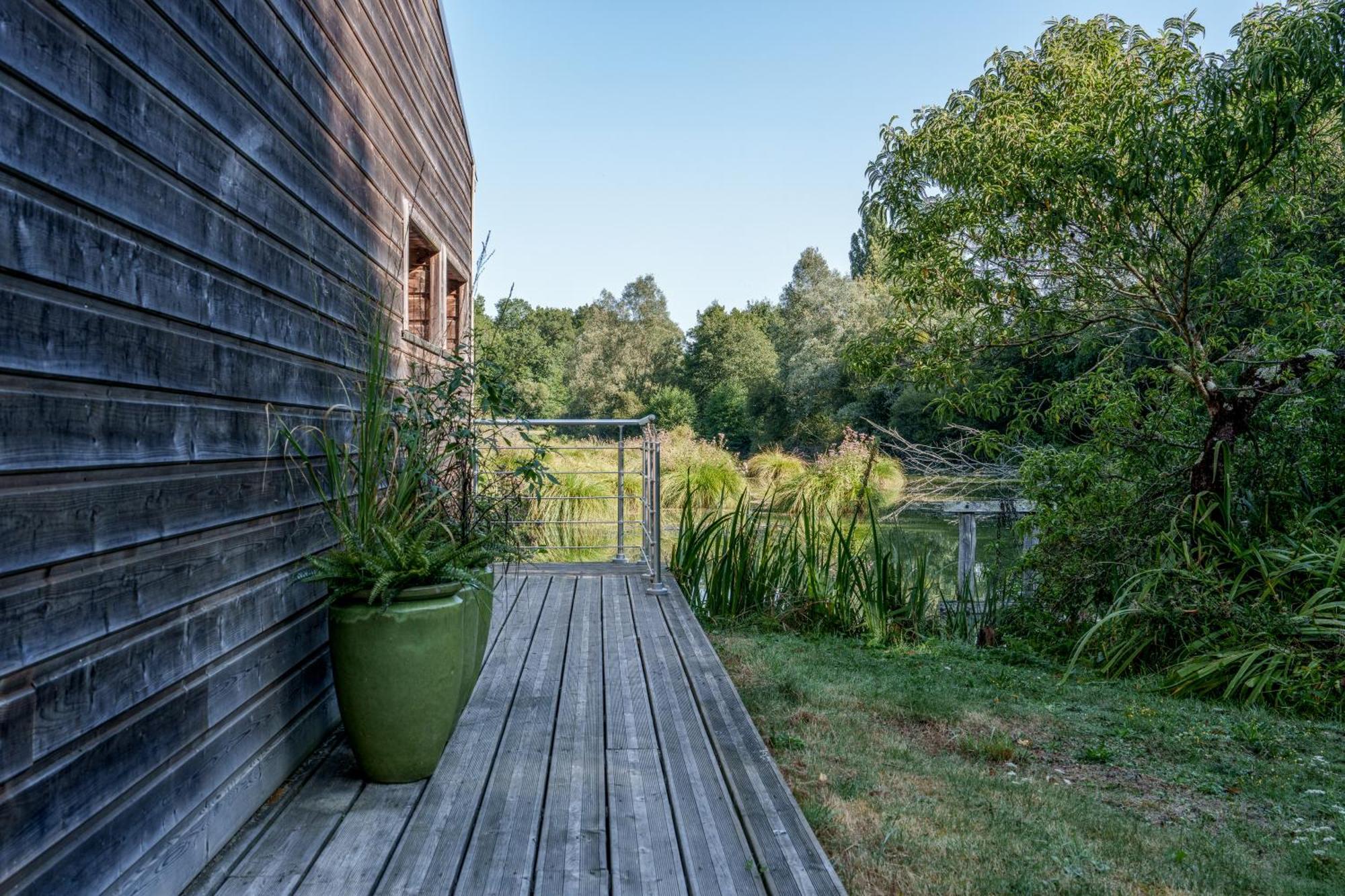 La Cabane Du Pont Du Douet Mazières-de-Touraine エクステリア 写真
